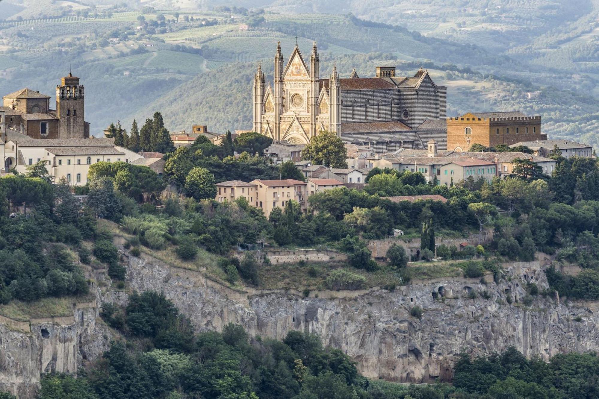 Orvieto Brick House Orvieto Scalo Exterior foto